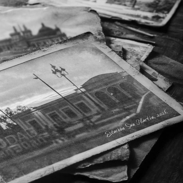 Un verano para mirar juntos, sobre la muestra colectiva Veranos de Nuestra Niñez en el Centro Cultural Estación San Martín, Febrero 2026